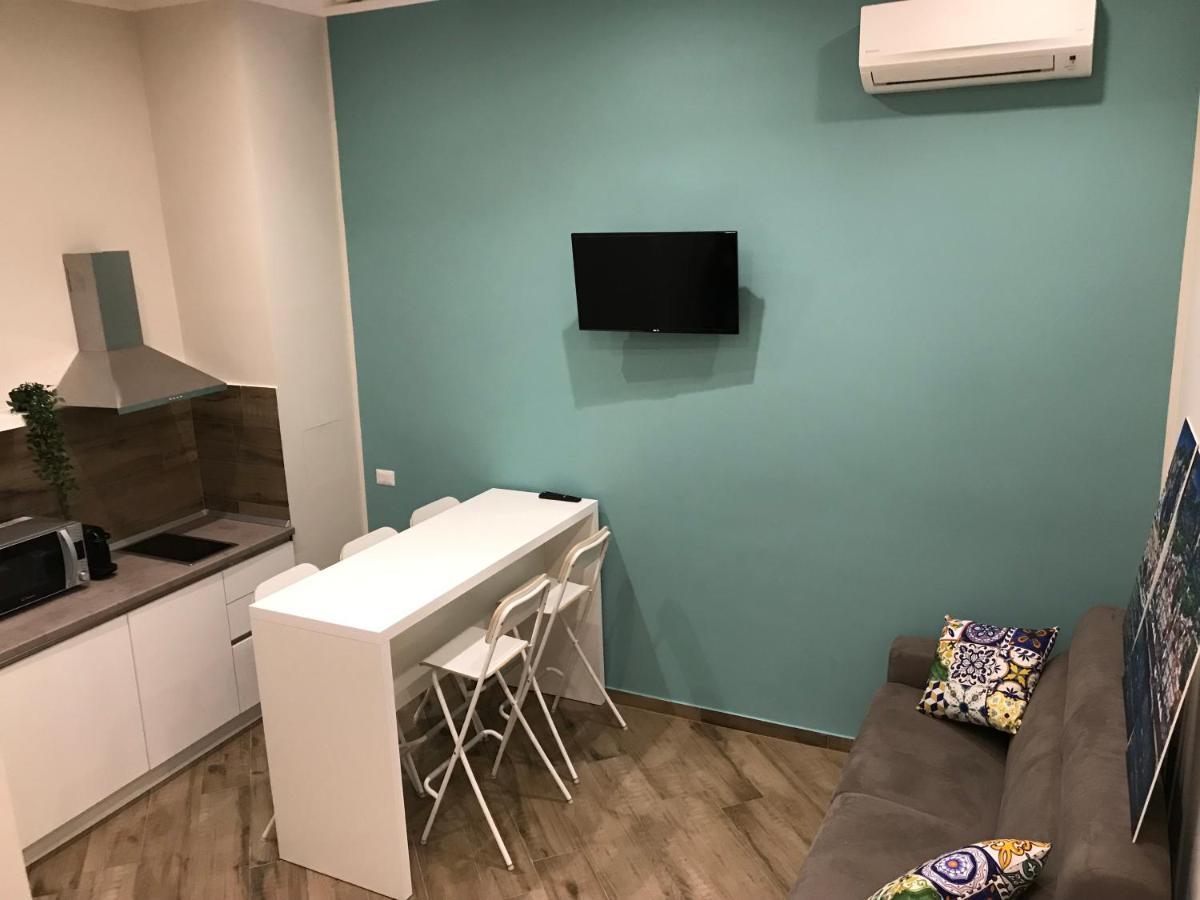 Domus Cordis Napoli Apartment Bagian luar foto